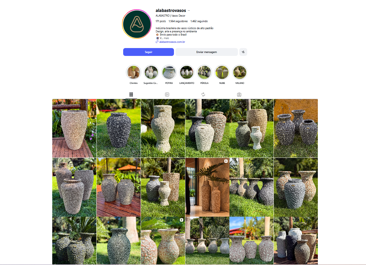 Print do perfil Instagram @alabastrovasos com bio, destaques e grid de produtos